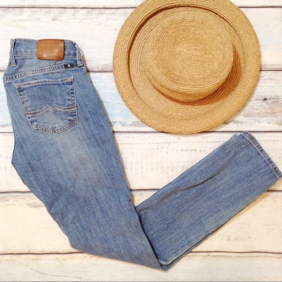 Lucky Brand Denim - LUCKY BRAND Sweet n Straight Ankle Jeans